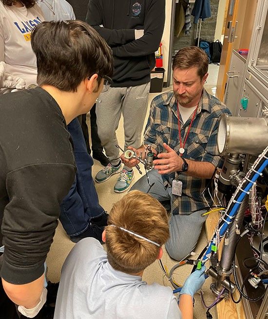 Tom Pennell instructing students in the Cornell NanoScale Fabrication